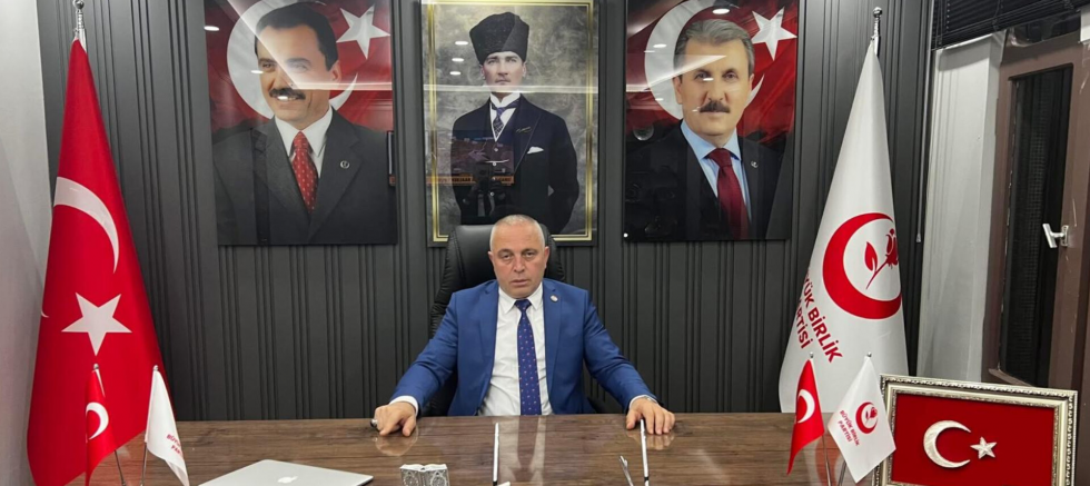 Adem Aydın: “Siyasette Tutarlılık Kayboldu, Güven Erozyonu Derinleşiyor”