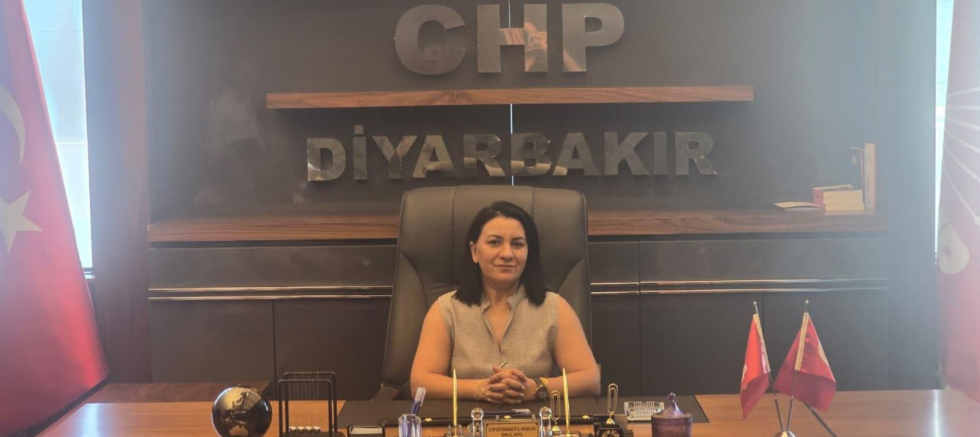 CHP Bağlar İlçe Başkanı Çiğdem Özturan Kurt’tan Dünya Sokak Hayvanları Günü Mesajı: “Merhamet Siyasetin Üstündedir”