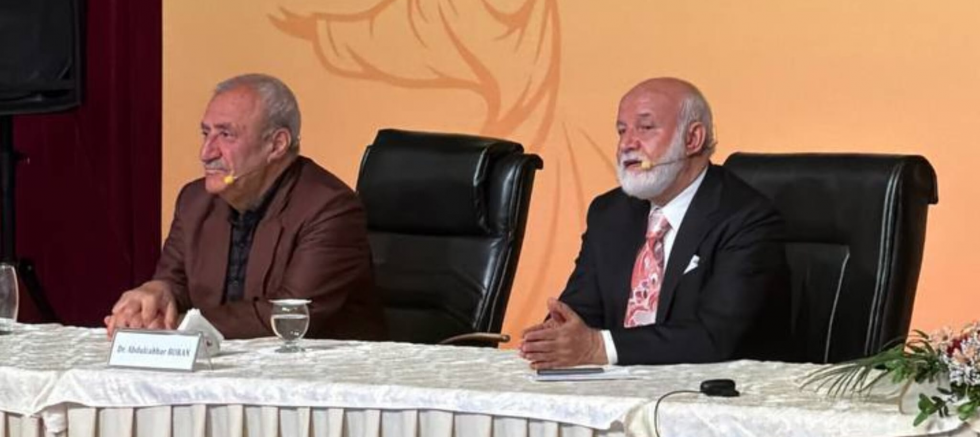 Dr. Abdulcabbar Boran: Kalpten Allah’a Ulaşmayı Dileyen İnsan Huzurun Kapısını Aralar