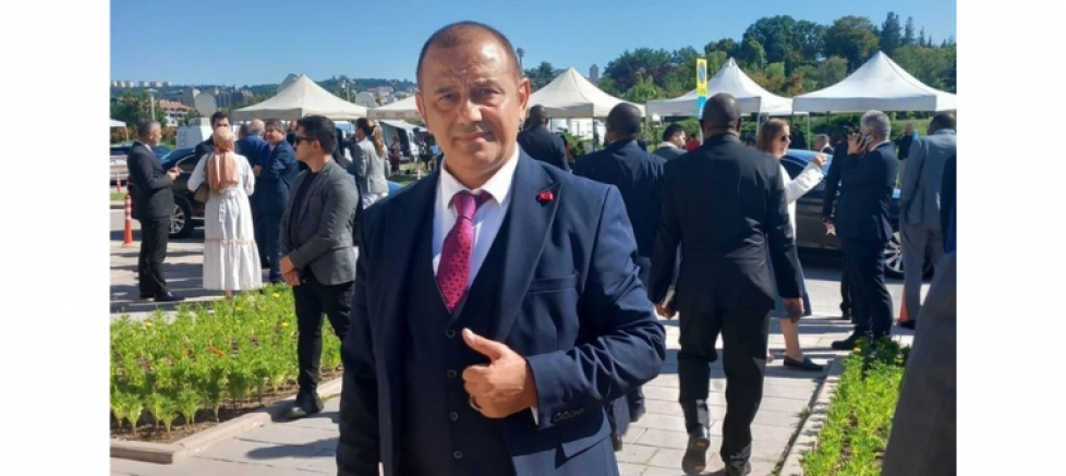 İRFAN UZUN: “DEVLET YÖNETİMİ ÜSTÜ KAPALI CÜMLELERLE YAPILMAZ”