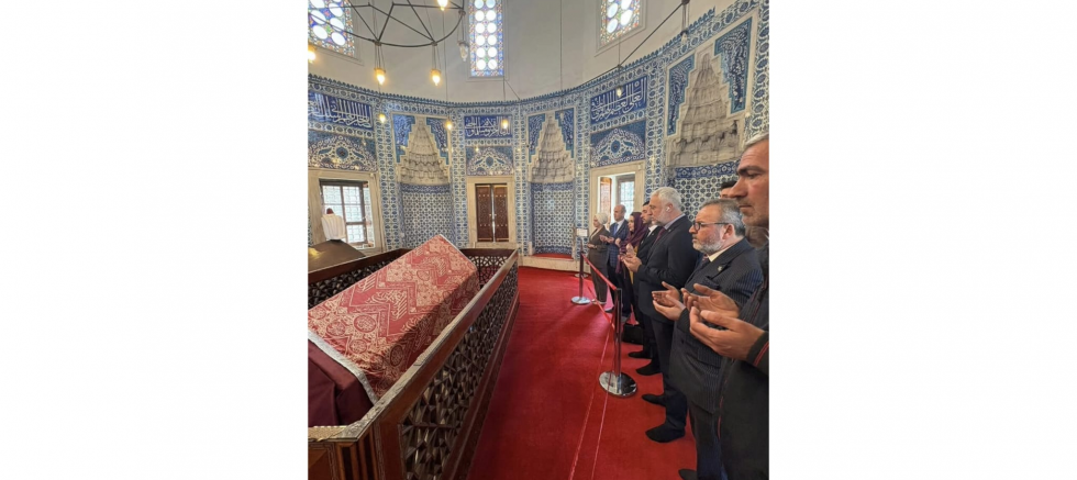 Kanuni Sultan Süleyman kabri başında dualarla anıldı