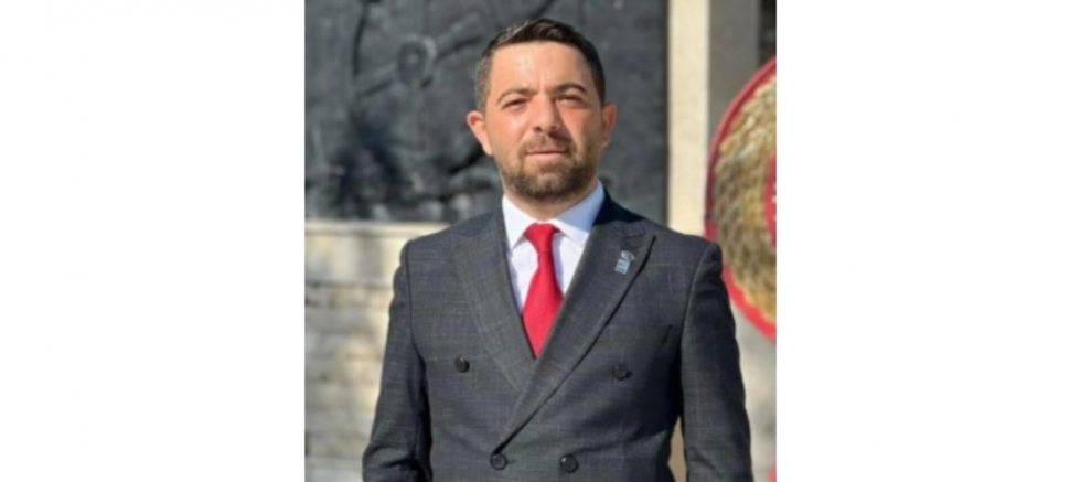 Mesut Efe: “Eğitim yolculuğuna başlayan çocuklarımızın yanında olmalıyız”