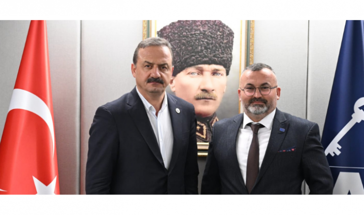 Ramazan Erdil: Gençler Geleceğini Göremiyor, Emekli Geçinemiyor