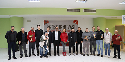 12. Atatürk’ü Anma Briç Turnuvası Kartal’da Gerçekleştirildi