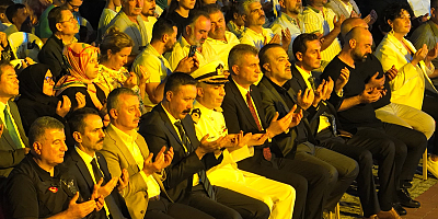 ACININ 25. YILINDA GÖLCÜK DEPREMİ ŞEHİTLERİ DUALARLA ANILDI