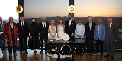 Ahmet Kurt’un görkemli düğünü: Devlet protokolü ve siyaset dünyası bir arada