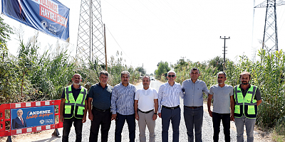 AKDENİZ’DE BAHÇE VE SERA YOLLARI SOĞUK ASFALT İLE KAPLANIYOR