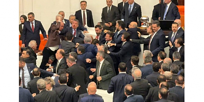 Akif Güzel: Gazi Meclis’in Ringe Çevrilmesi Bir Utanç Vesikasıdır. 