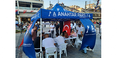 ANAHTAR Parti Ümraniye’de sahada: “Suskun çoğunluğun sesi olmaya geldik”