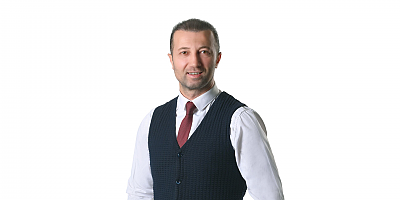 ANAHTAR PARTİ ÜMRANİYE İLÇE BAŞKANI TEKİN YILMAZ: “MİLLETİN VİCDANI ADINA SÖZ ALIYORUZ VE REFERANDUM İSTİYORUZ”
