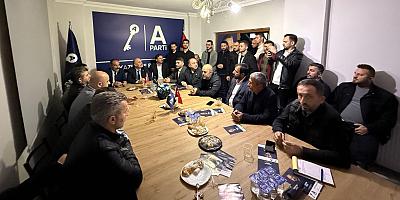 Anahtar Parti’ye Sakarya’da Büyük Katılım: “Varolsun Teşkilat!”