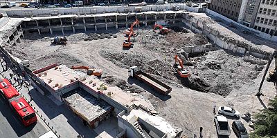 ANKARA BÜYÜKŞEHİR BELEDİYESİ ULUS MEYDANI İÇİN DÜĞMEYE BASTI