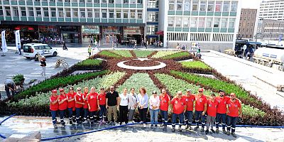 ANKARA BÜYÜKŞEHİR BELEDİYESİNDEN ULUS MEYDANI’NDA PEYZAJ ÇALIŞMASI