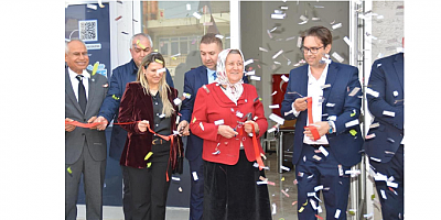 Antalyalılar Belediye Ana’yı bağrına bastı 