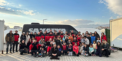 Asrın felaketinin ilk yıldönümünde yine acının merkezine indiler: “Bu acıyı en iyi yaşayan anlar…”