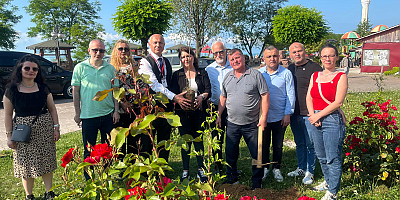 ATA PARTİ GENEL BAŞKANI NAMIK KEMAL ZEYBEK: “ŞEHİTLERİMİZİN HATIRASINI HER YURT KÖŞESİNDE YAŞATACAĞIZ”