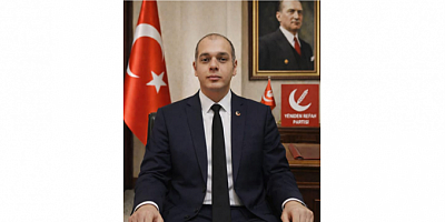 Aydoğan Özel: “Bayrak üzerinden kurulan her senaryo, toplumu karşı karşıya getirmeye yöneliktir”