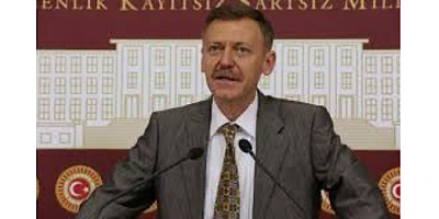 Aytuğ Atıcı: “Bugün parti içi kavga değil, Cumhuriyet’e sahip çıkma zamanıdır”