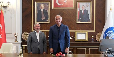 Bakan Ersoy’dan Çorum Belediyesi Yatırımlarına Tam Not