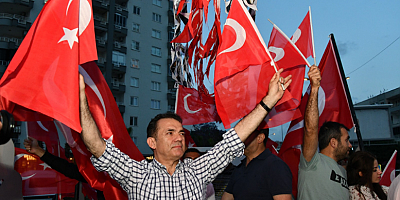 Başkan Abdullah Özyiğit, Cumhuriyetin 100. yılını kutladı