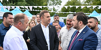 Başkan Akın Dursunbeyli esnafın taleplerini dinledi