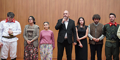 Başkan Aydın’dan Küçük Oyuncuya Doğum Günü Sürprizi: ‘Çanakkale’de Bir Elif’ Sahnelendi
