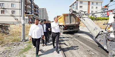 BAŞKAN ÇALIK ASFALT ÇALIŞMALARINI YERİNDE İNCELEDİ
