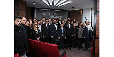 Başkan Curoğlu: “Gençlerin talepleri siyasetin yönünü belirleyecek güçtedir”