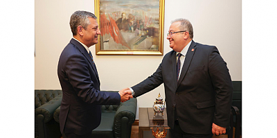 Başkan Gürbüz’den Özgür Özel’in Yeniden Seçilmesine İlişkin Açıklama: “Türkiye Umudunu CHP’de Büyütüyor”