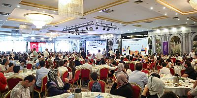 BAŞKAN ŞAHİN, LGS’DE ÜSTÜN BAŞARI GÖSTEREN ÖĞRENCİLERLE BULUŞTU