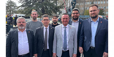 Birtan Özgün Takmaz: Millet İradesine Sahip Çıkmak İçin Uşak’taki Mitingde Yerimizi Aldık