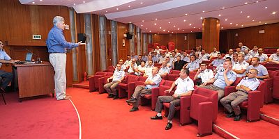 BÜYÜKŞEHİR BELEDİYESİNDEN OTOBÜS ŞOFÖRLERİNE EĞİTİM