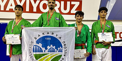 Büyükşehir’den bir kupada  iki şampiyonluk