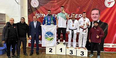 Büyükşehir sporcusundan gümüş madalya