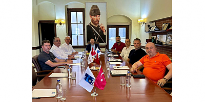 “ÇANAKKALE’NİN GELECEĞİNİ İŞ DÜNYASIYLA BİRLİKTE ŞEKİLLENDİRECEĞİZ”