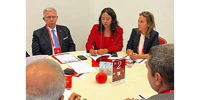 CHP ANKARA KADIN KOLLARI İL BAŞKANI AYÇA ÇAĞLAR: “BİRLİKTE ÜRETİYOR, BİRLİKTE BÜYÜYORUZ”