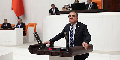 CHP’Lİ EVRİM KARAKOZ İKTİDARA SERT ÇIKTI: “HİZMET ÜRETEMEDİKLERİ GİBİ HİZMETİ DE ENGELLEMEYE ÇALIŞIYORLAR.”