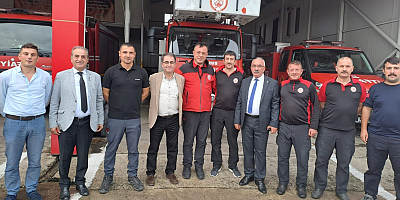 CHP Rize İl Başkanı Saltuk Deniz “İtfaiyecilik Meslek Kanunu Çıkarılmalı”               CHP’li yöneticiler İtfaiyeciler haftasında itfaiyecileri yalnız bırakmadı.