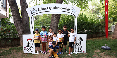 ÇOCUKLAR AYAKLARINI YERDEN KESEN OYUNLARLA TANIŞTI