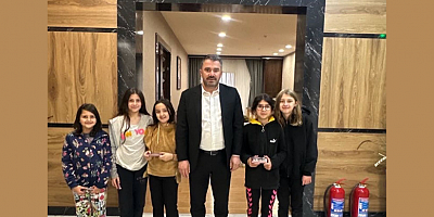 Çocuklardan Ertuğrul Başkan’a Çat Kapı Ziyaret