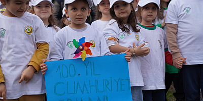 Cumhuriyet Ağaçlarla Yeşeriyor