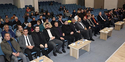 Cumhuriyet Halk Partisi Dilovası İlçe Başkanı Servet Turan, Körfez Gençlik Kolları'nın Düzenlediği Halk Konuşuyor Paneline Katılım Sağladı