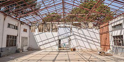 Dokuma’da son atıl bina da ayağa kaldırılıyor