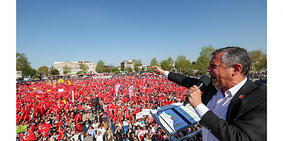 Ecevit Keleş: Sakarya Halkı Değişim Ve Adalet İçin Meydanlarda Buluştu