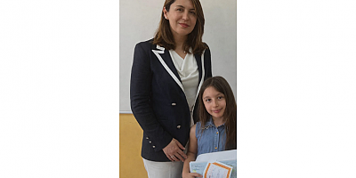Efsun Türkmen Erol: “Her Çocuğun Gülümseyerek Aldığı Karne, Aydınlık Bir Türkiye Umududur”