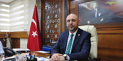 Eğlenin, Dinlenin Ama Kitap da Okuyun