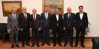 EKİNÖZÜ BELEDİYE BAŞKANI HARUN VİCDAN, CHP GENEL BAŞKANI ÖZGÜR ÖZEL İLE ANKARA'DA ÖNEMLİ BİR GÖRÜŞME GERÇEKLEŞTİRDİ