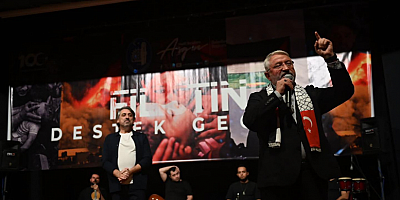 Filistin Destek Gecesi’nde salon dolup taştı
