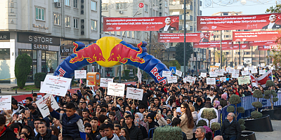 GAZİ YARI MARATONU, 7’DEN 70’E BEĞENİ TOPLADI
