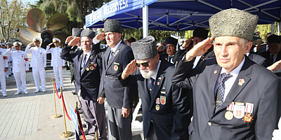 GAZİLER GÜNÜ GÖLCÜK’TE TÖRENLE KUTLANDI